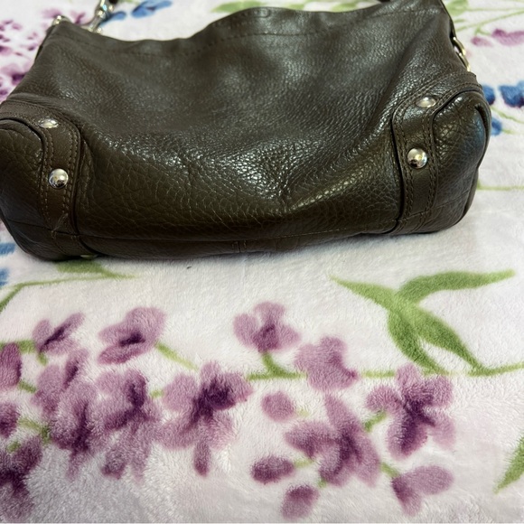 Coach Brown Leather Shoulder Bag w/ purple lining - Picture 8 of 13